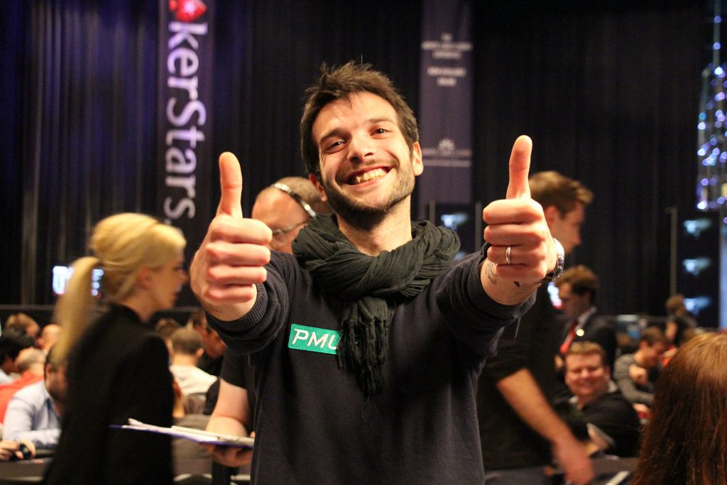 Eh oui, 'ZiggyStarbust' c'est bien notre 'R_Poons' aka Monsieur Romain Paon !