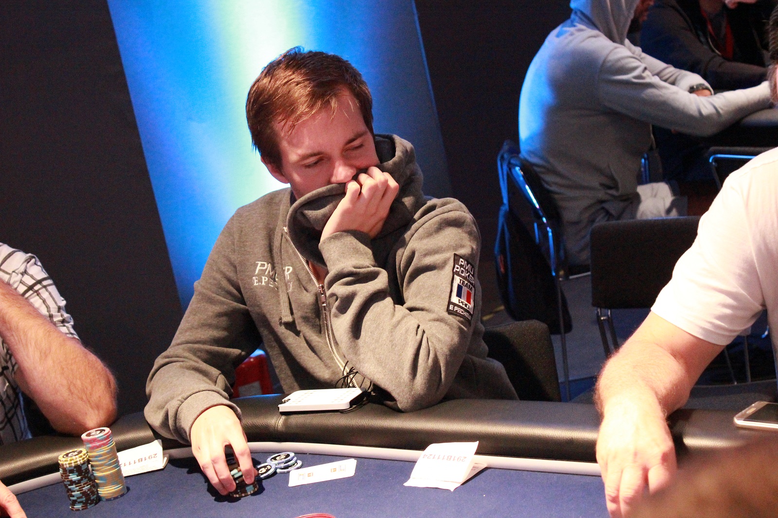 EPT Barcelona : Erwann ne relache pas la pression